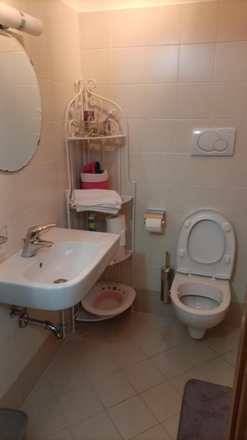 Beth House Iseo Apartment Стая снимка