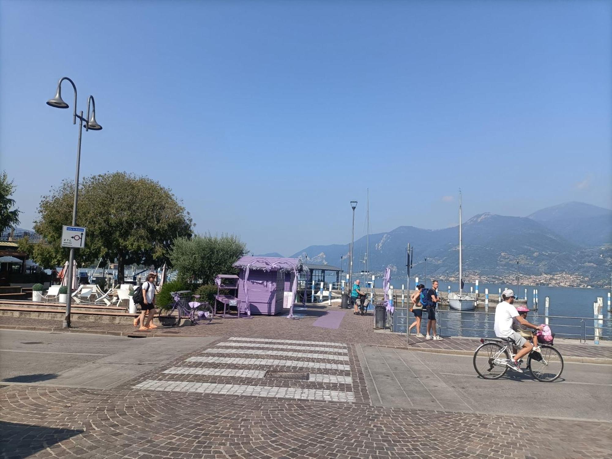 Beth House Iseo Apartment Стая снимка